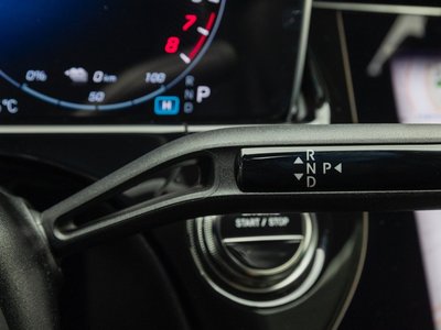 2025 Mercedes-BENZ E-CLASS photo 9