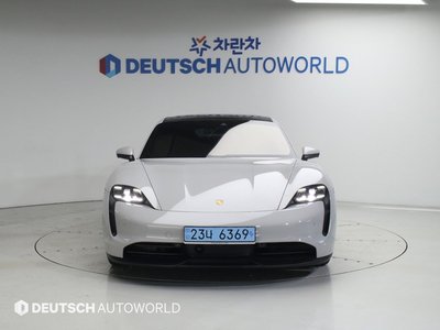 2023 Porsche TAYCAN 照片 2