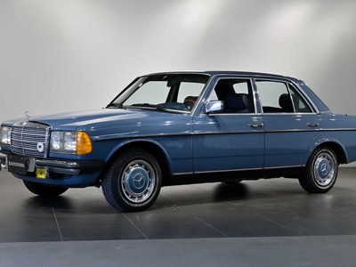 صورة 2 لـ 1983 Mercedes-BENZ E-CLASS