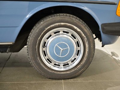 صورة 10 لـ 1983 Mercedes-BENZ E-CLASS