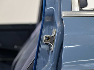 صورة مصغرة 19 لـ 1983 Mercedes-BENZ E-CLASS