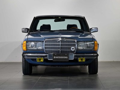 صورة 4 لـ 1983 Mercedes-BENZ E-CLASS