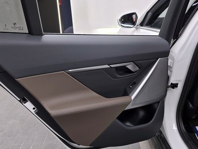 2024 BMW 5 SERIES 缩略图 15