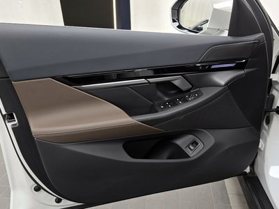 2024 BMW 5 SERIES 缩略图 14