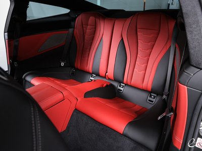 صورة 6 لـ 2019 BMW 8 SERIES