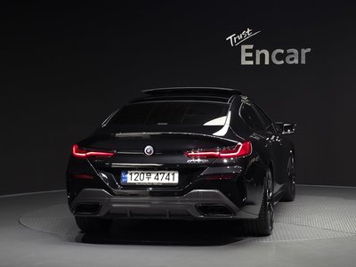 2023 BMW 8 SERIES — фото 3