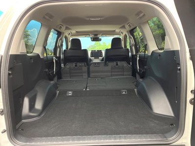 TOYOTA LAND CRUISER PRADO - 10