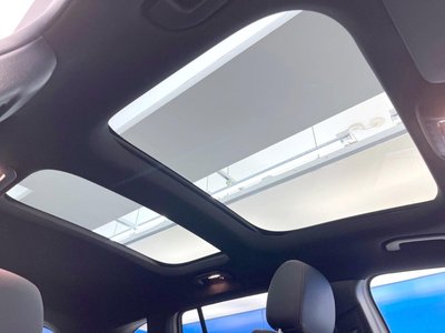 MERCEDES-BENZ GLB - 4