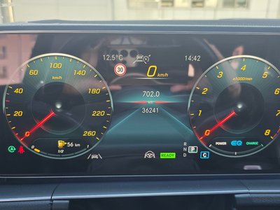 MERCEDES-BENZ GLE - 10