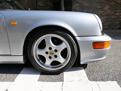 PORSCHE 911 - 8