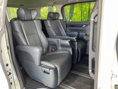TOYOTA ALPHARD - 9