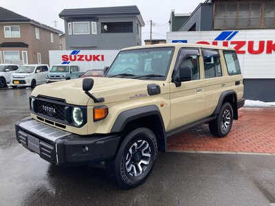 TOYOTA LAND CRUISER 70