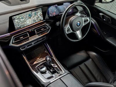 2021 BMW X6 — миниатюра 40
