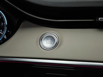 2024 Genesis GV70 — миниатюра 27