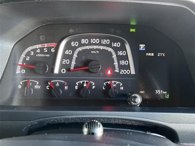 TOYOTA LAND CRUISER 70 - 3