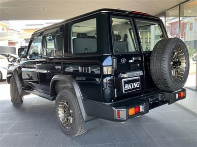 TOYOTA LAND CRUISER 70 - 2