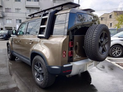 LAND ROVER DEFENDER - 9