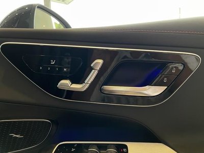 صورة مصغرة 17 لـ 2025 Mercedes-BENZ GLC