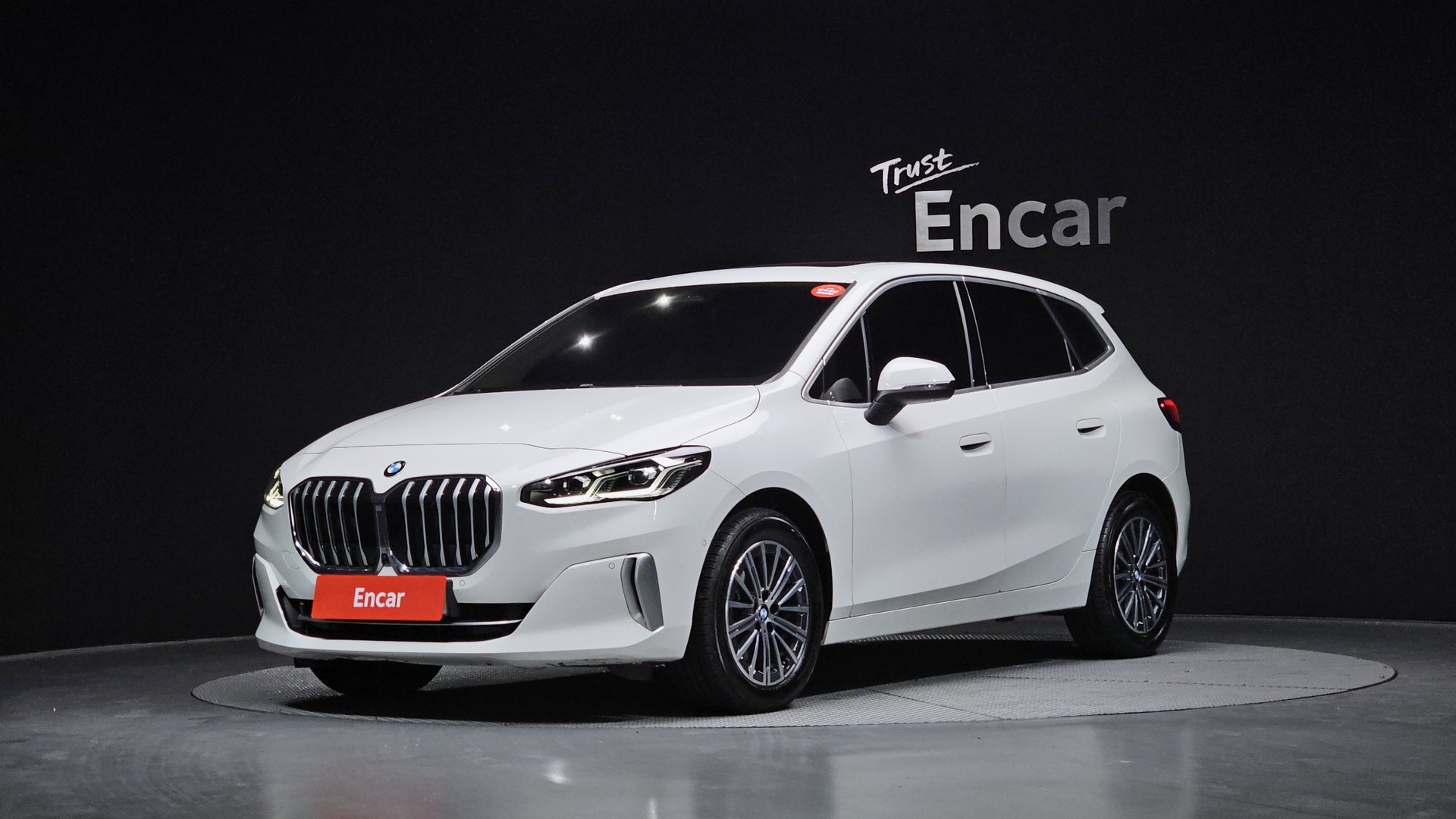 BMW 2 SERIES ACTIVE TOURER - View 1