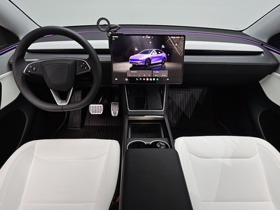 TESLA MODEL Y - 5