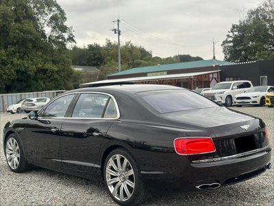 BENTLEY FLYING SPUR - 5