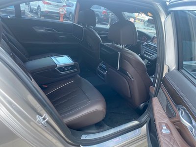 BMW 7 SERIES - 10