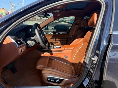 BMW 7 SERIES - 7