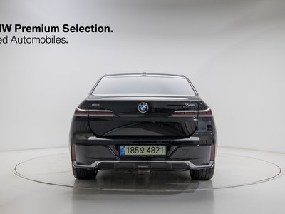 BMW 7 SERIES - 2