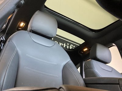 MERCEDES-BENZ GLA - 9