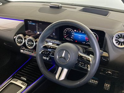 MERCEDES-BENZ GLA - 7