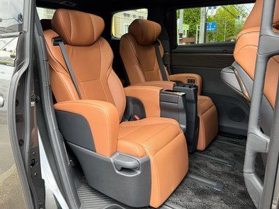 صورة مصغرة 49 لـ 2026 Toyota VELLFIRE