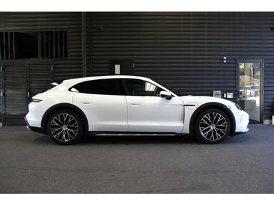 PORSCHE TAYCAN CROSS TURISMO - 5