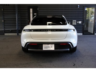 PORSCHE TAYCAN CROSS TURISMO - 10