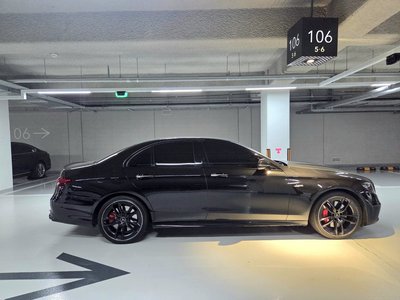 MERCEDES-BENZ E-CLASS - 2