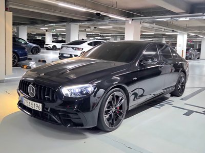 MERCEDES-BENZ E-CLASS - 1