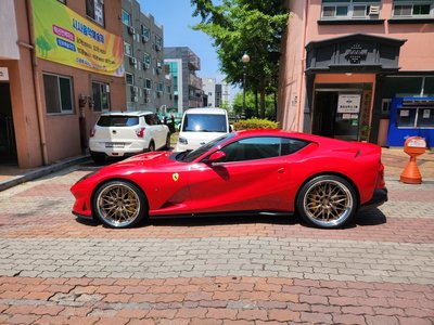 2018 Ferrari 812 SUPERFAST — фото 3
