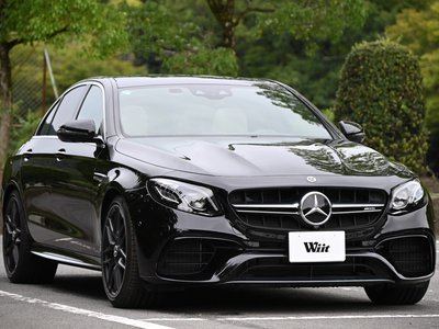 MERCEDES-BENZ E-CLASS AMG - 3