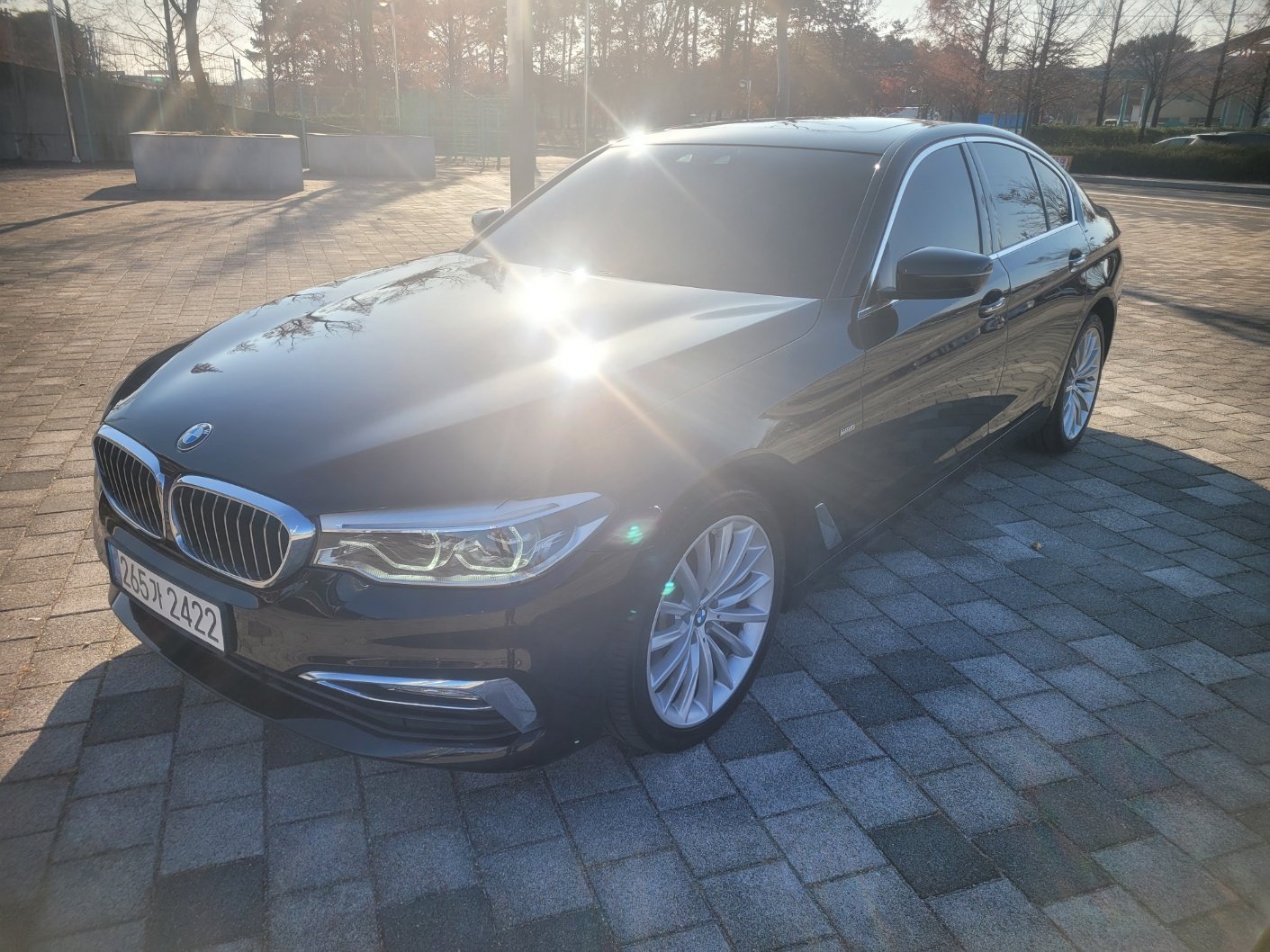 BMW 5 SERIES - View 1