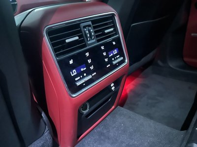 PORSCHE CAYENNE - 10