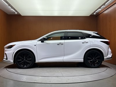 صورة مصغرة 55 لـ 2023 Lexus RX