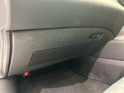 صورة مصغرة 35 لـ 2023 Lexus RX