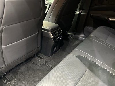 صورة مصغرة 41 لـ 2023 Lexus RX