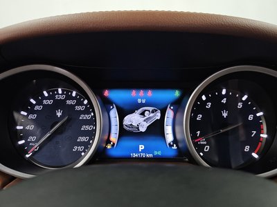 2017 Maserati GHIBLI photo 8