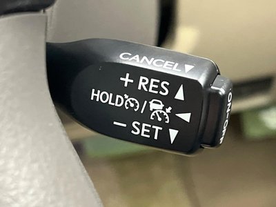 TOYOTA LAND CRUISER PRADO - 7