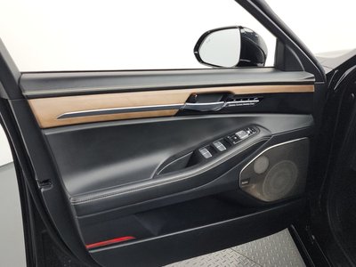 2021 Genesis G90 — миниатюра 14