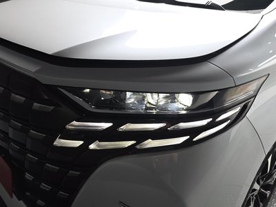 TOYOTA ALPHARD - 9