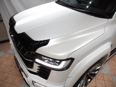 TOYOTA LAND CRUISER 300 - 7