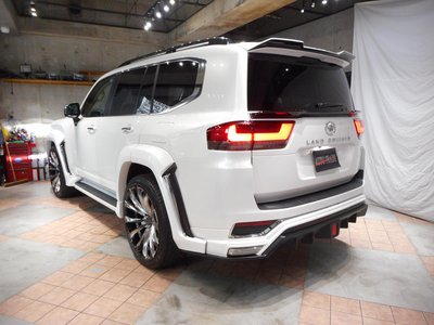 TOYOTA LAND CRUISER 300 - 4