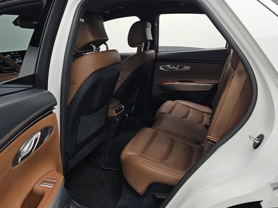صورة مصغرة 12 لـ 2021 Genesis GV70