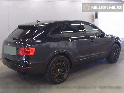 BENTLEY BENTAYGA - 5